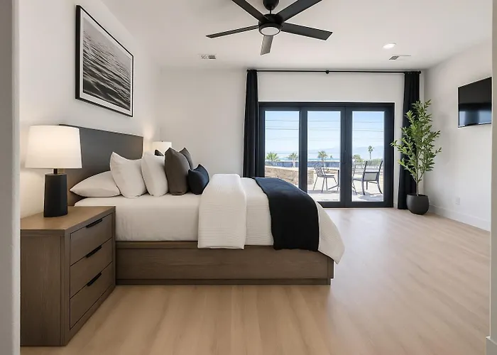 Holiday home Stunning Havasu Retreat With Panoramic Views And Comforts Sleeps 10 Newly Remodeled Lake Havasu City