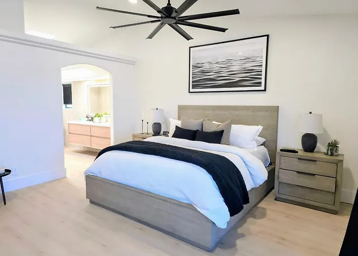 Stunning Havasu Retreat With Panoramic Views And Comforts Sleeps 10 Newly Remodeled * Lake Havasu City